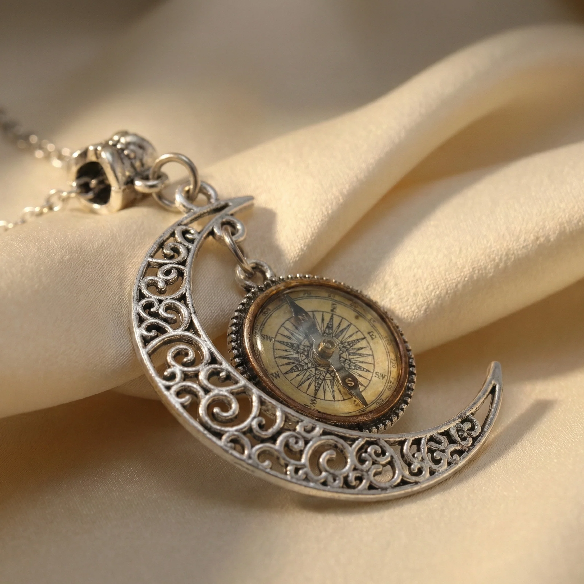 Qamar Noor Crescent Necklace - Image 4