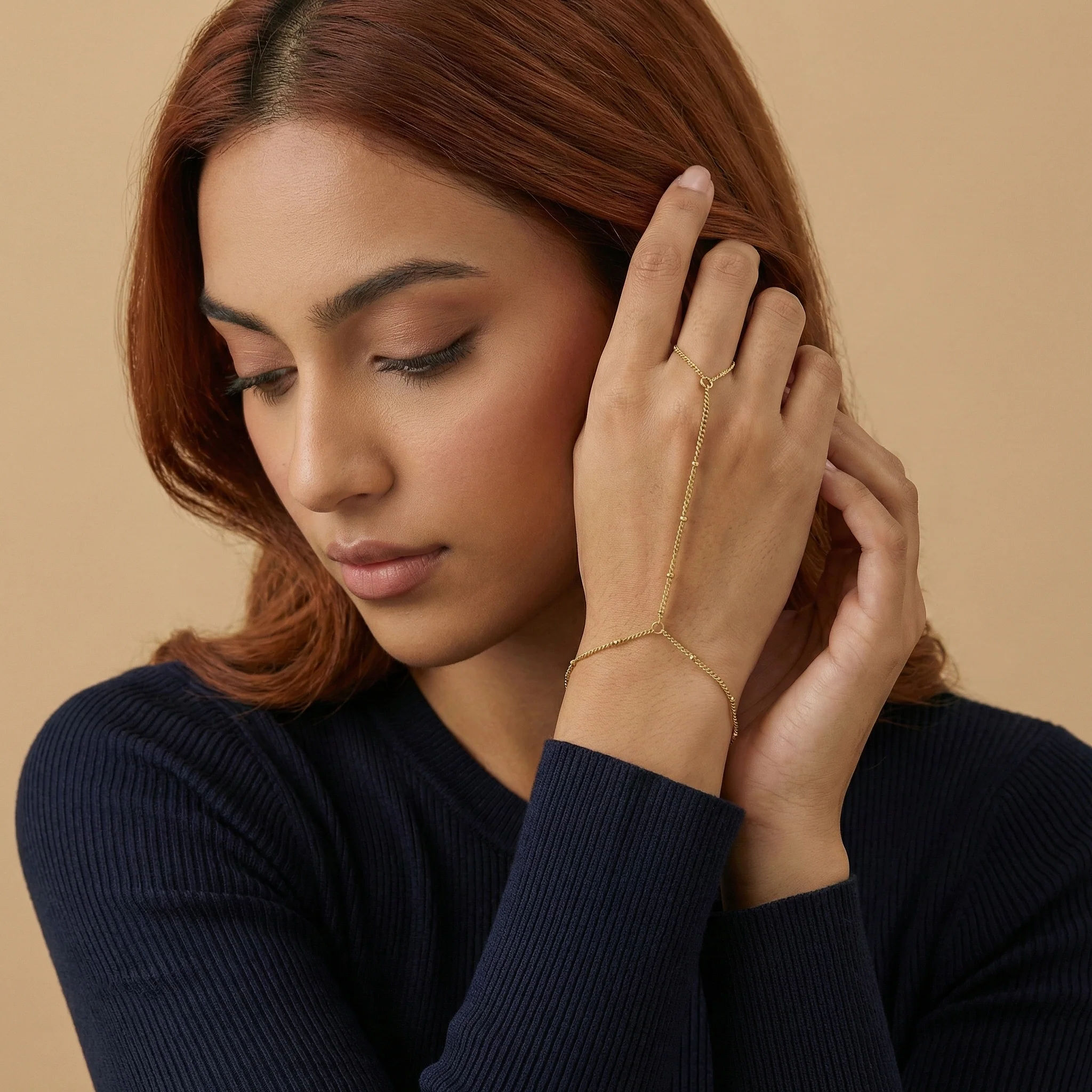 Qamar Nura Hand Chain - Image 5